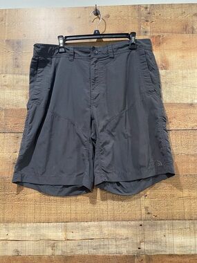 The North Face Men's Charcoal Athletic Outdoor Hiking Shorts Size 36